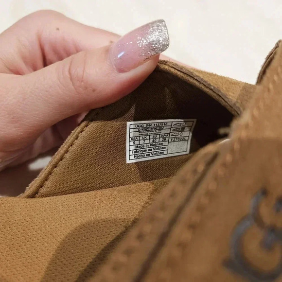 UGG Goldenstar Suede Slides Size 9 Color Beige - Picture 6 of 10